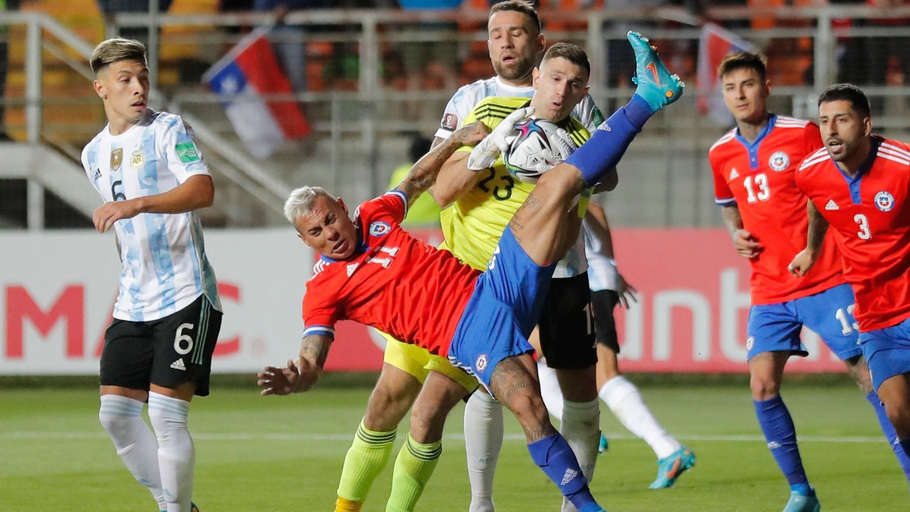 Messi rested but Argentina still too good for Chile