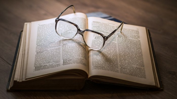 Coronavirus and quarantine in literature