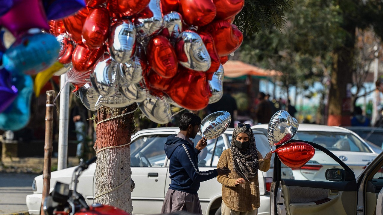 How to beat your singleton blues on Valentine’s Day 