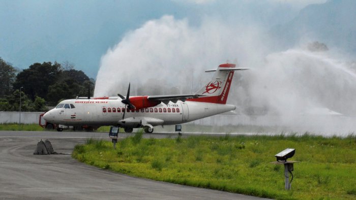 Alliance Air's aircraft overshoots runway at Jabalpur airport; DGCA begins probe
