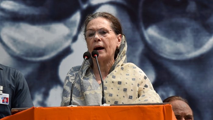 Restart midday meals in schools: Sonia Gandhi