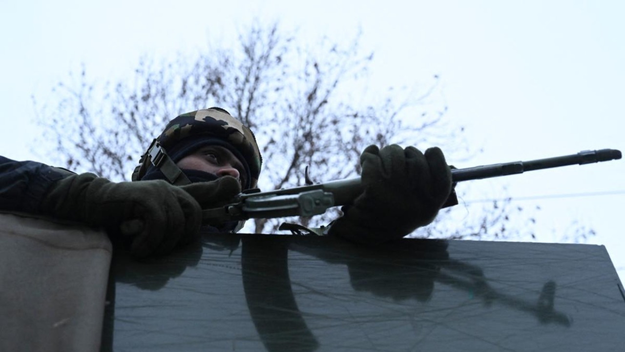 Militant duo involved in attacks on migrant workers killed in Pulwama encounter