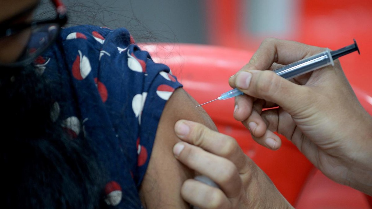 Corbevax vs Covovax Covid-19 jabs for those under 18 years: Which one to choose?