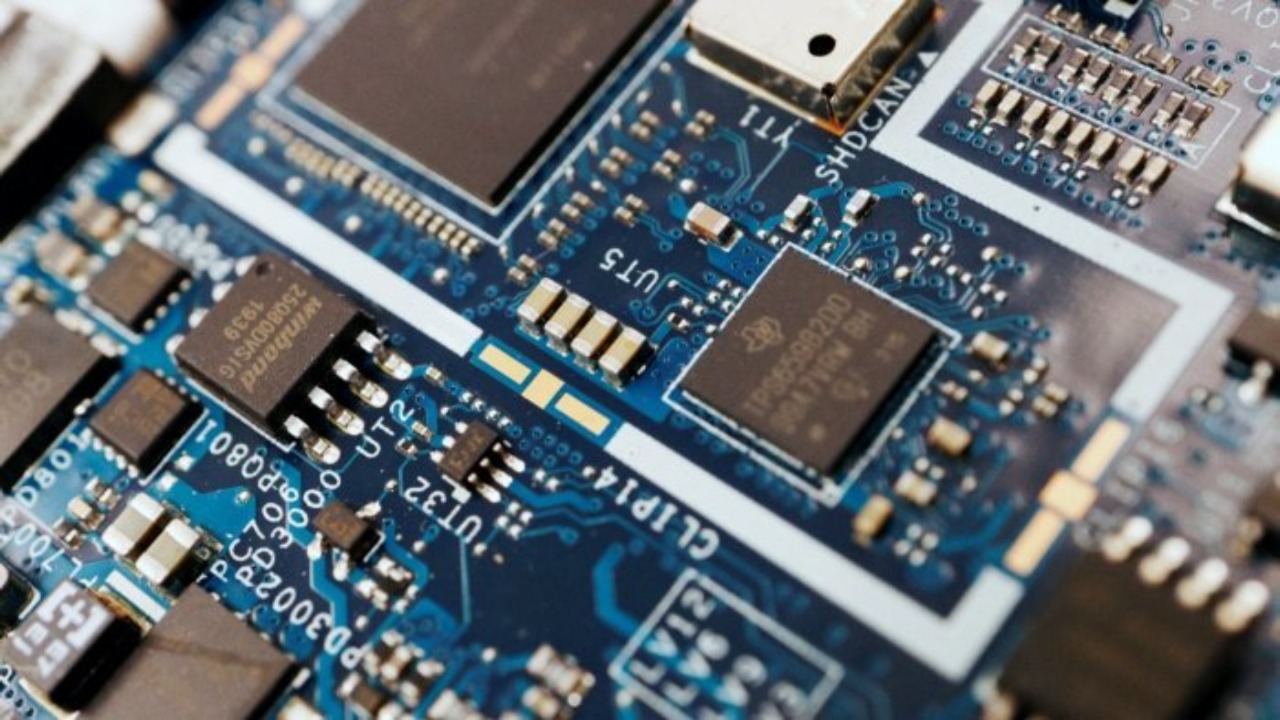 Compound semiconductors are low-hanging fruits. India must focus on silicon fabs