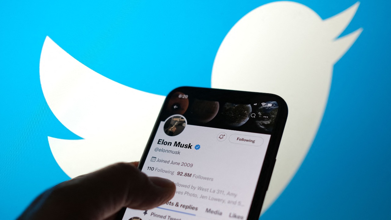 Elon Musk now gets busy counting fake, spam accounts on Twitter