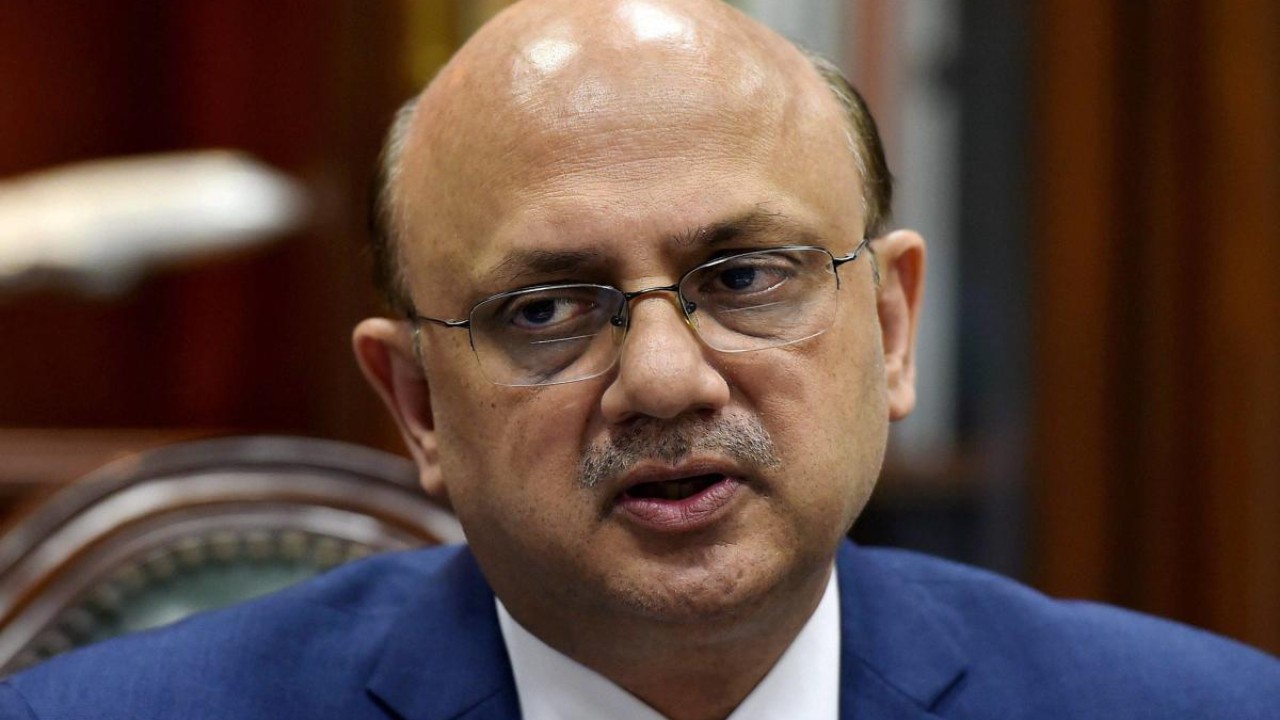 Aviation Secretary gets discounted fare, business class upgrade on Air India flight to US