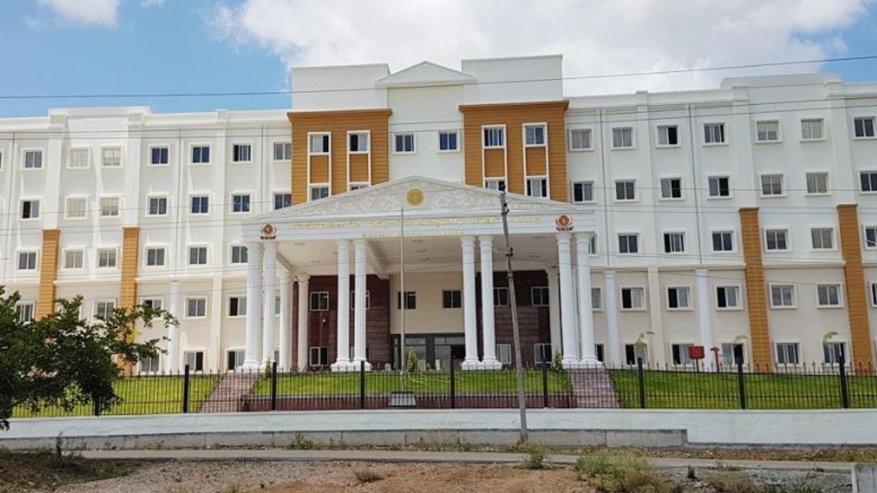 Staff shortage: Surgeries held up in Chamarajanagar hospital