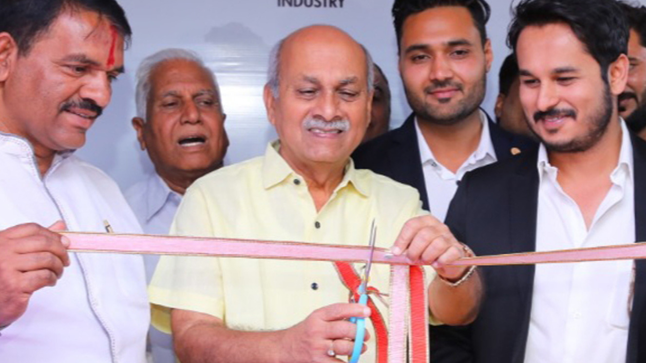 Indo-American Press Club award for Dr Prabhakar Kore
