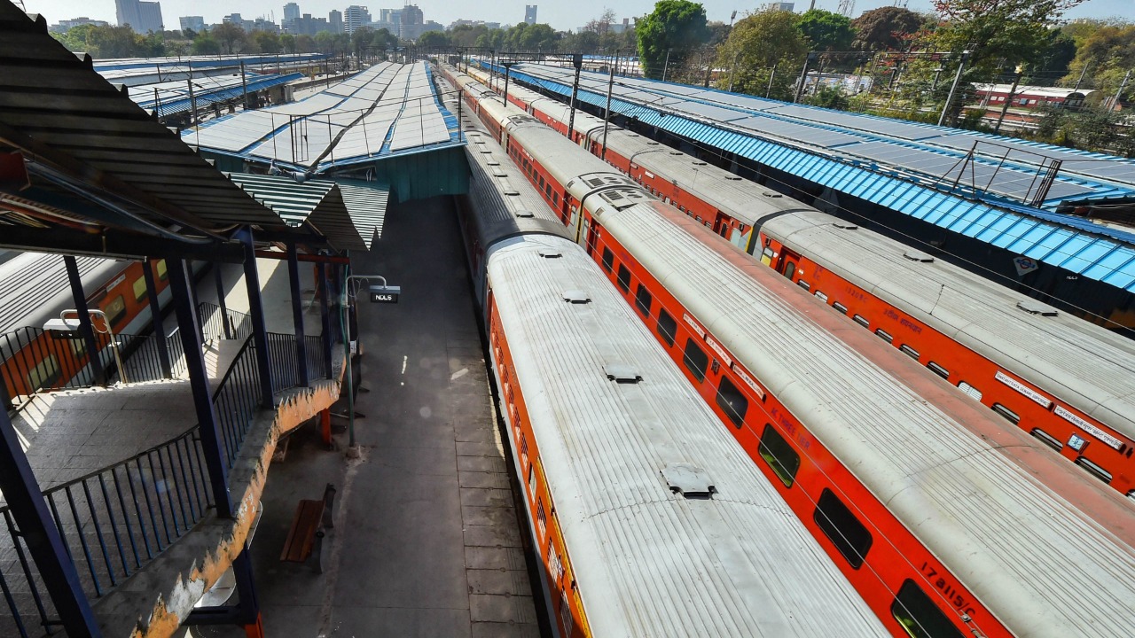 Fast-track suburban rail project