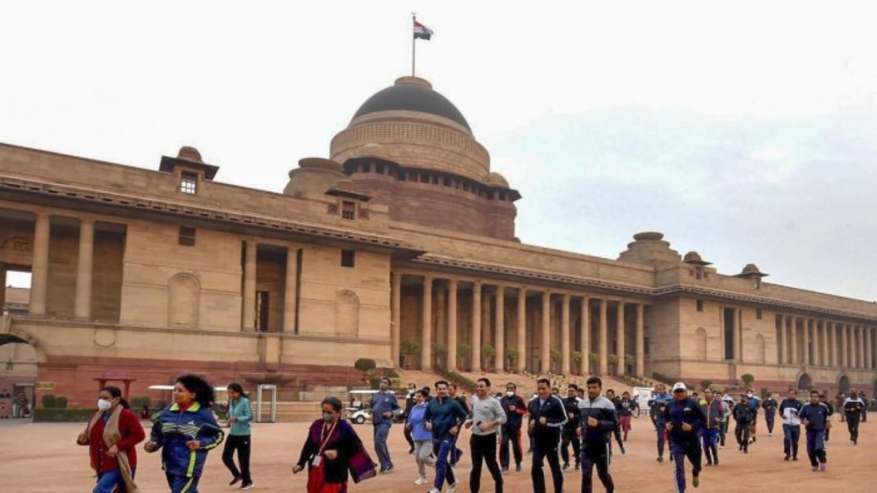 Presidential polls: Opposition open to consider names beyond Gopalkrishna Gandhi, Farooq Abdullah in 'Gandhi vs Godse' battle