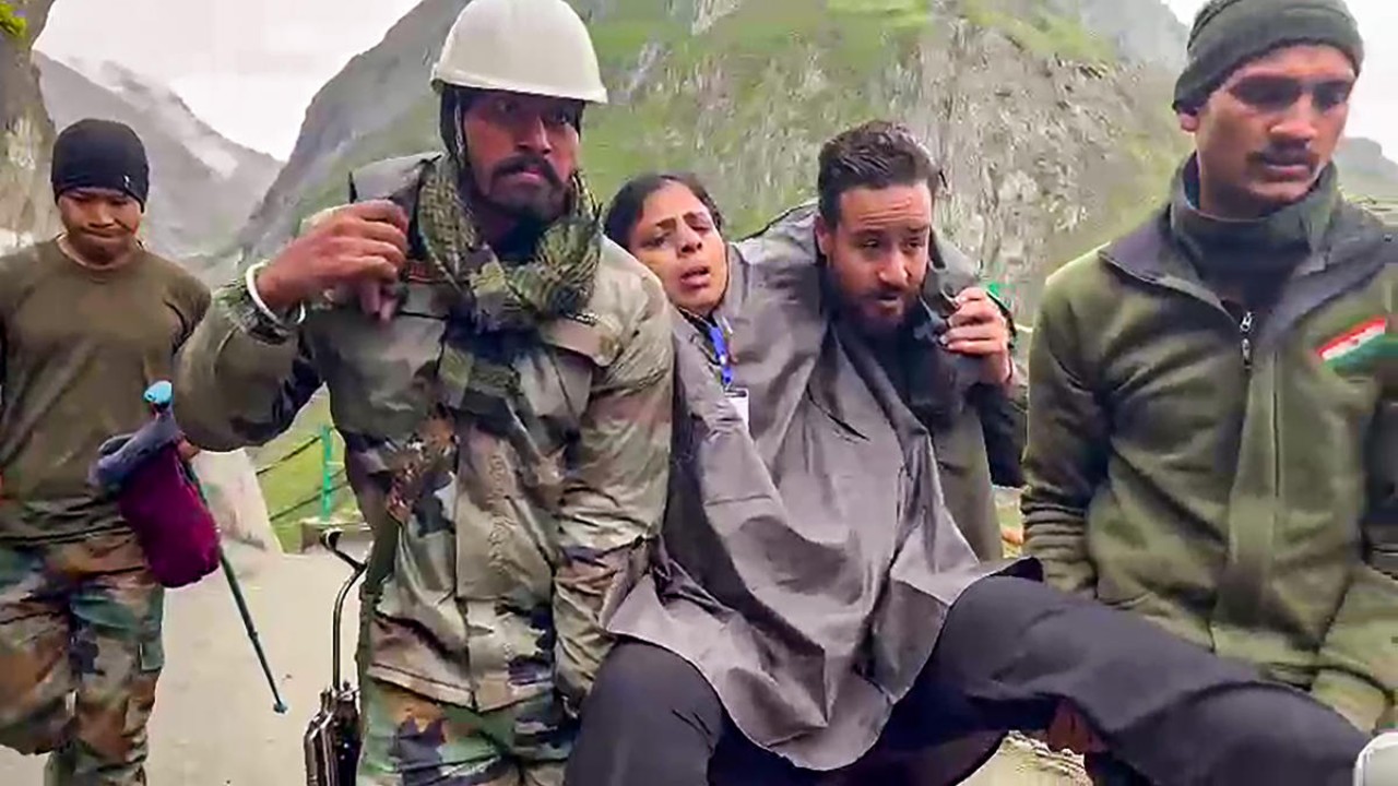 Army choppers airlift injured as cloudburst snaps link to Kathua