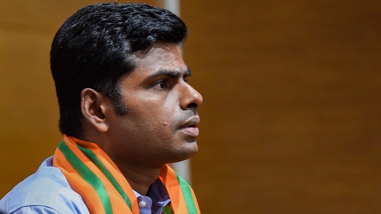 TTV blames TN BJP chief for OPS exit, praises Annamalai’s handling of allies