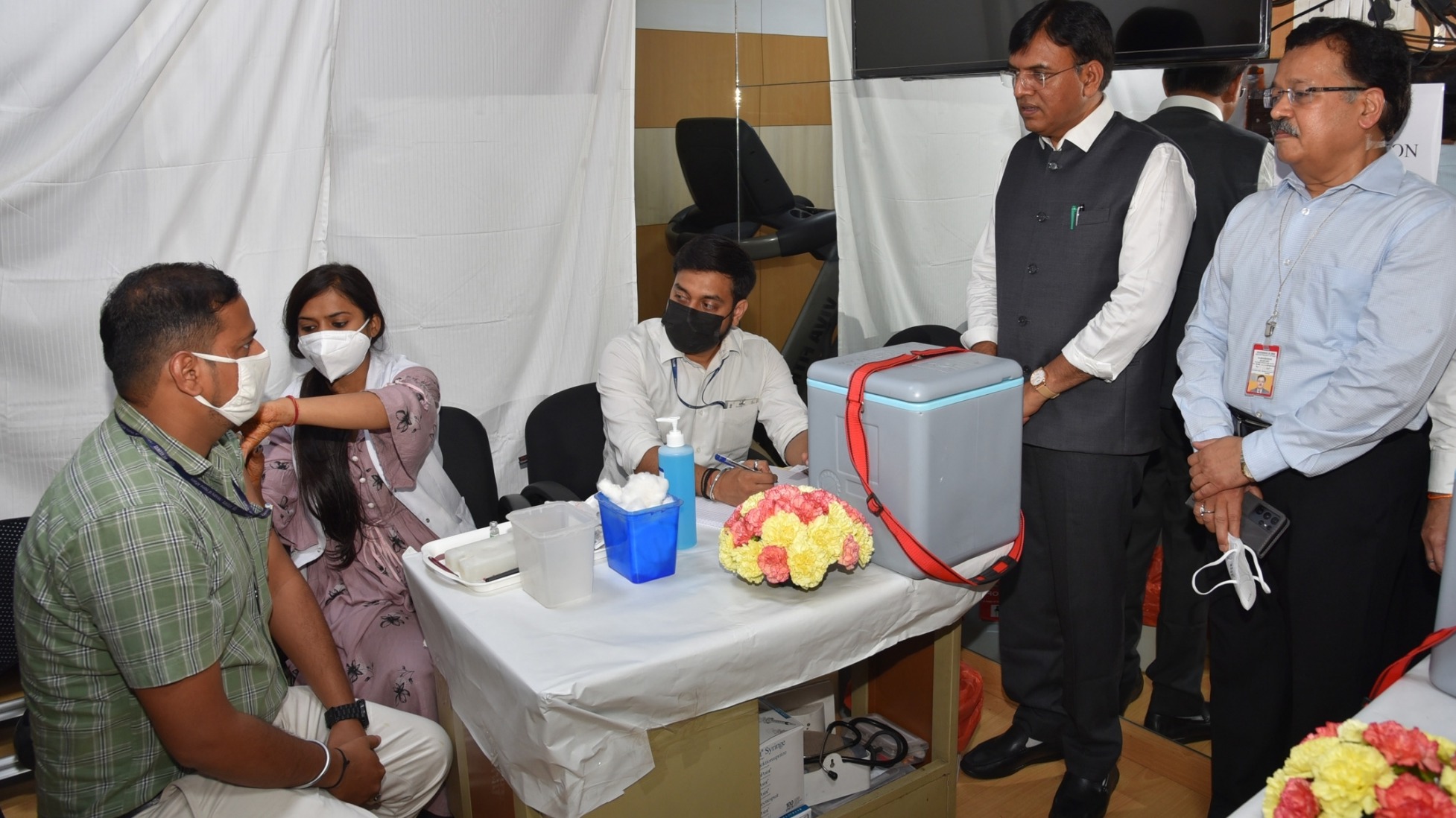 Centre asks all departments to organise free Covid vaccination camps at workplaces