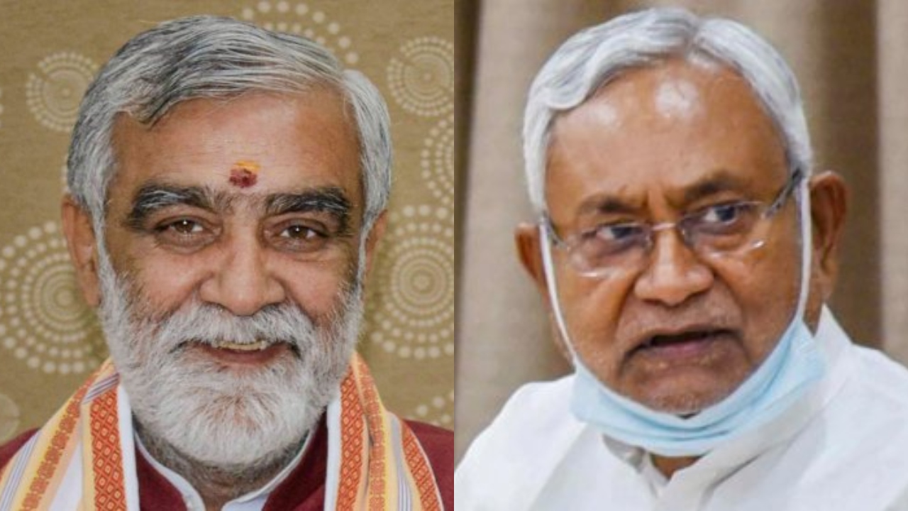 Union minister Ashwini Choubey slams Nitish as 'opportunistic'