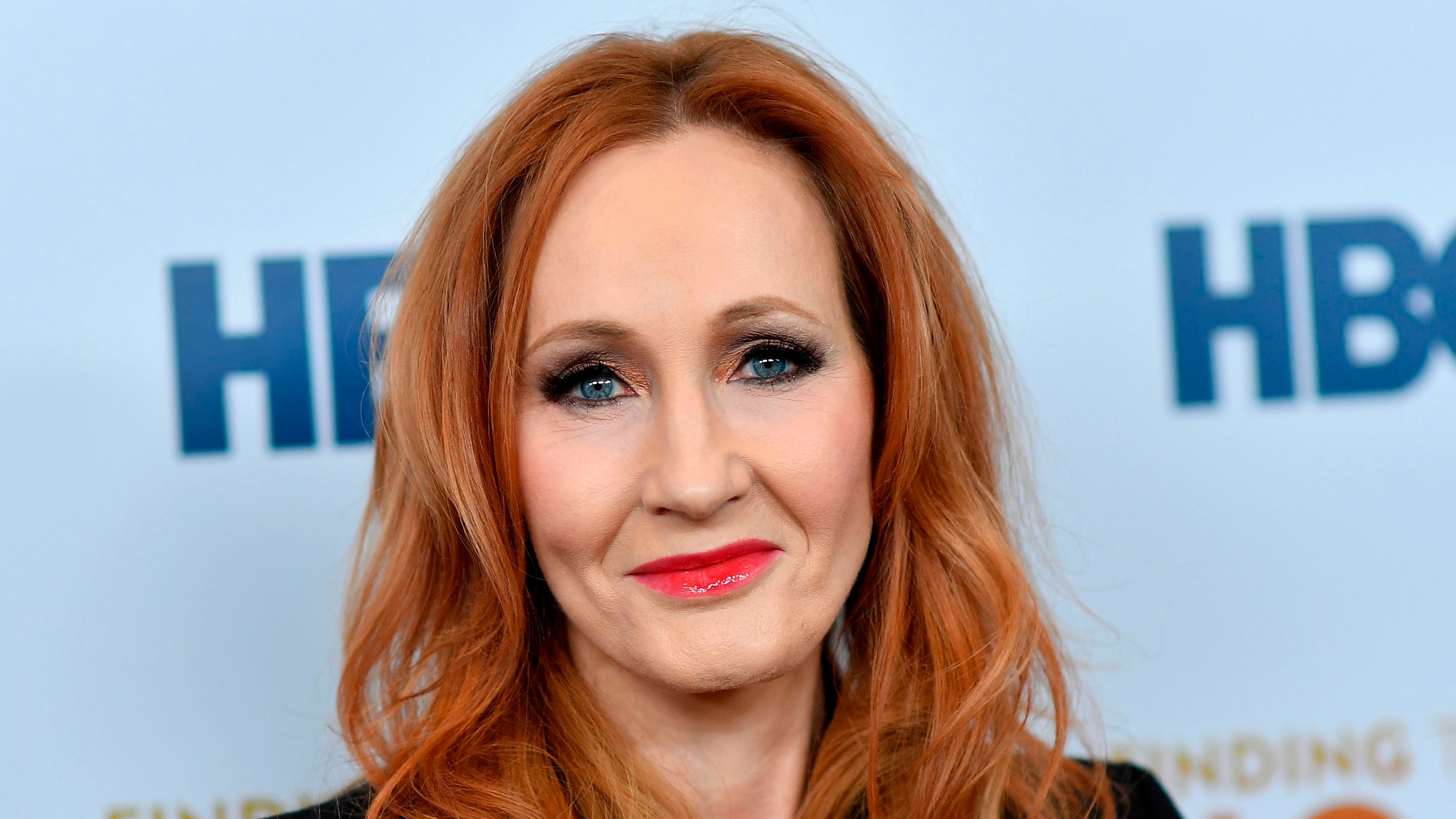 J K Rowling gets death threat over tweet on Salman Rushdie attack