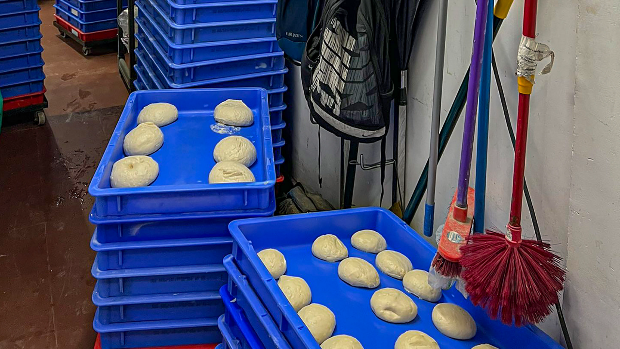 Domino's faces Twitterati ire after picture & video show mop and toilet brush above pizza dough