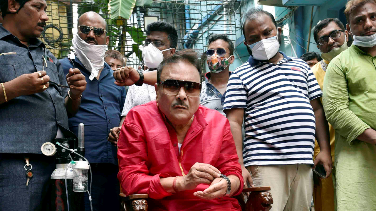 Takes 10 minutes to thrash BJP hooligans: TMC MLA Madan Mitra on Nabanna march violence