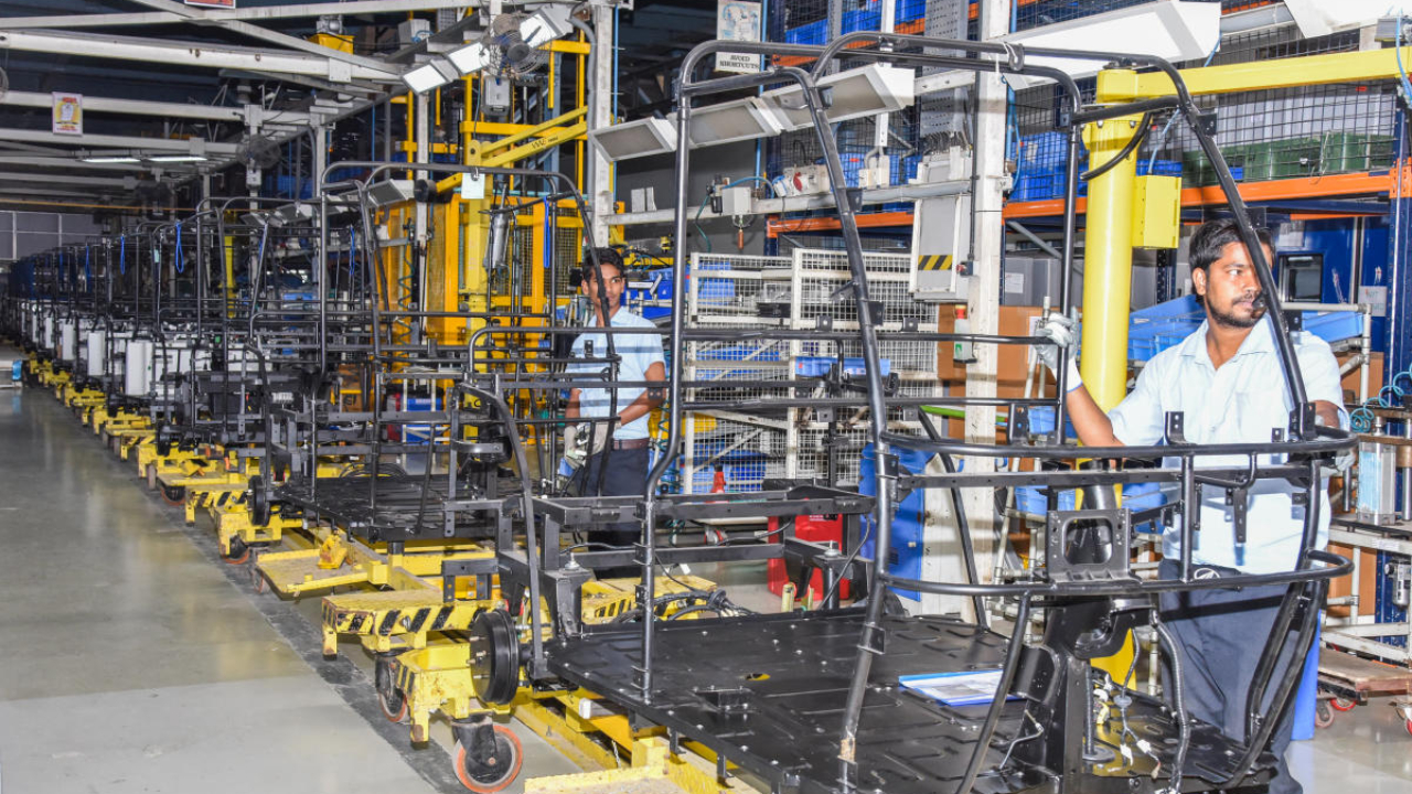 Manufacturing in expansion mode for 15 months in a row