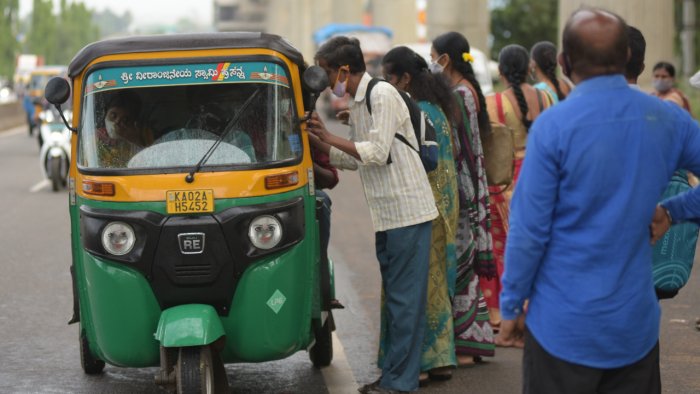 Ola, Uber challenge govt ban on autos on their platforms