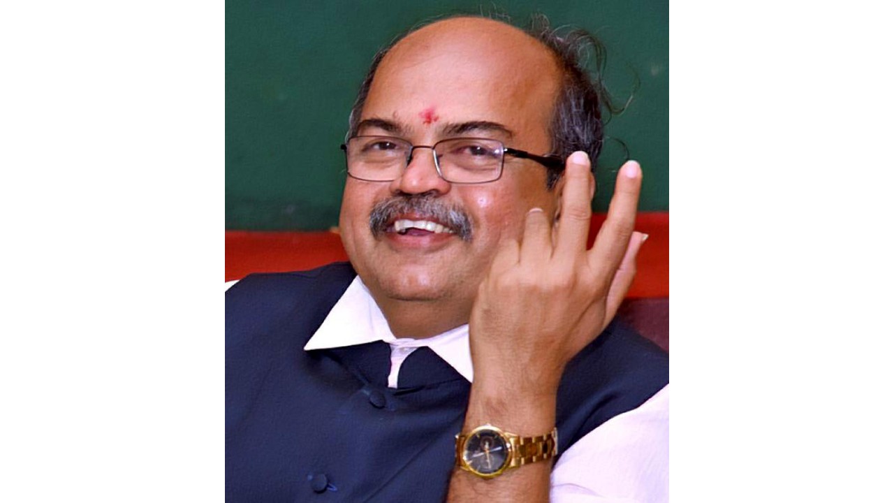 Yediyurappa loyalist U B Banakar joins Congress