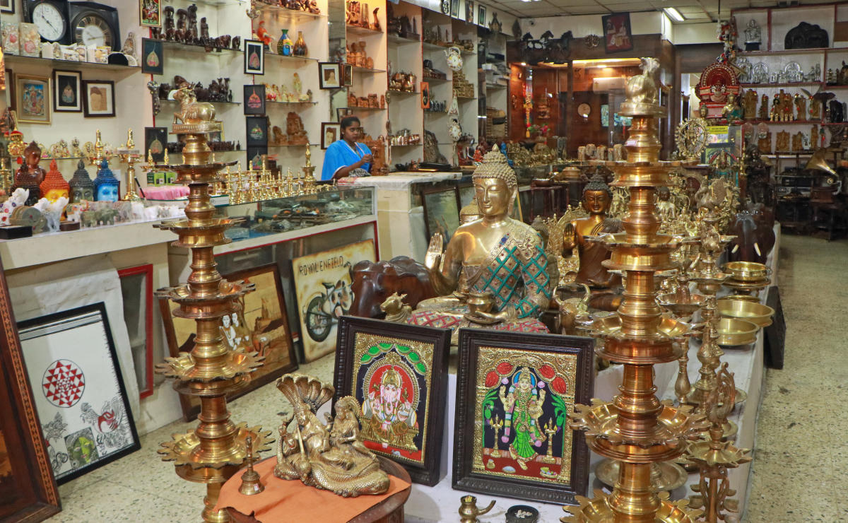 Recession fear, lack of artisans worry emporiums
