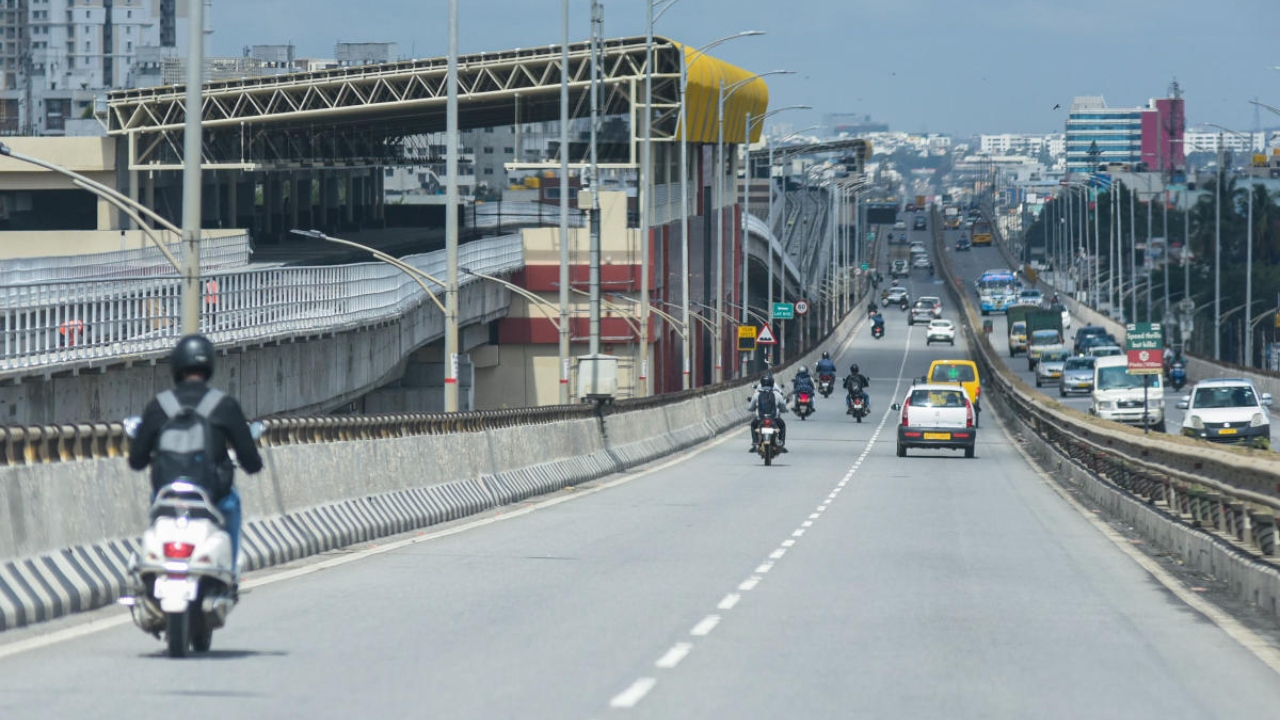 Poor visibility causes pile-up on Electronics City flyover
