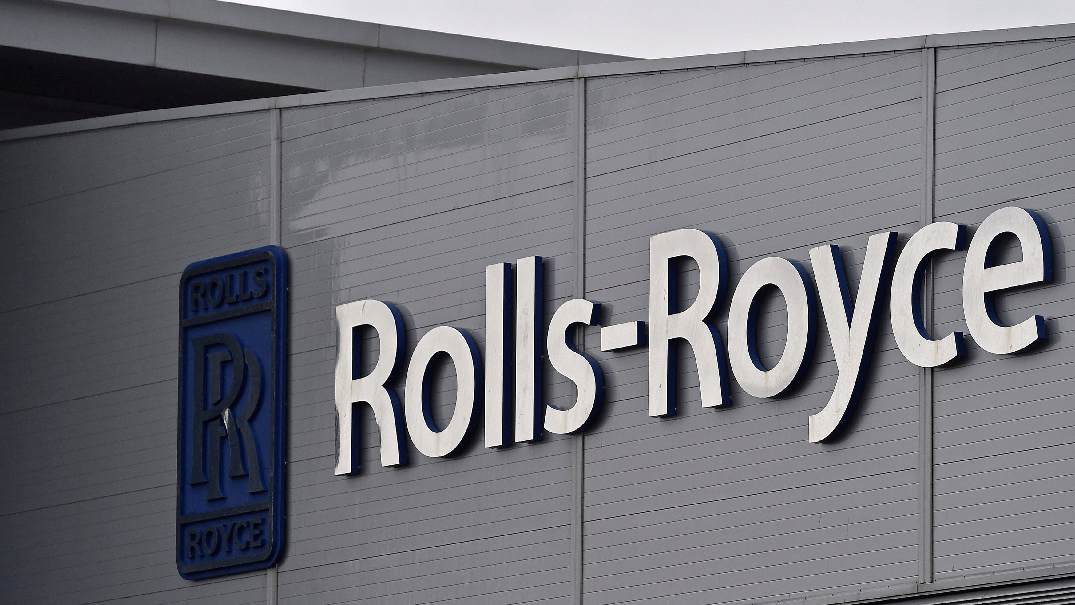 Rolls-Royce posts record car sales in 2022