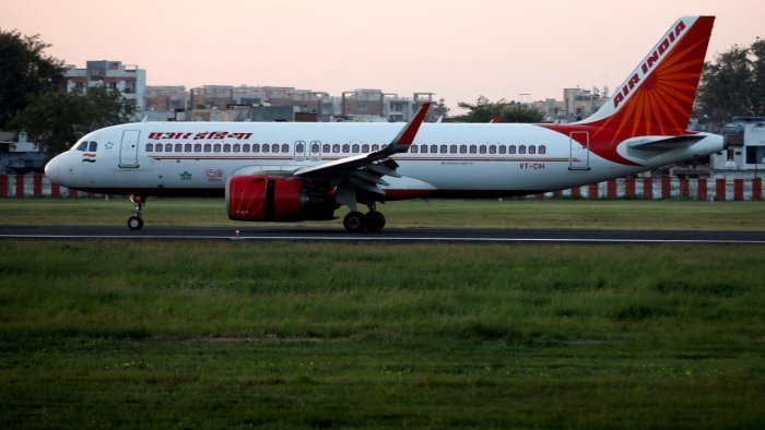 Six unions ask DGCA to revoke suspension of pilot's license in New York-New Delhi flight urination incident