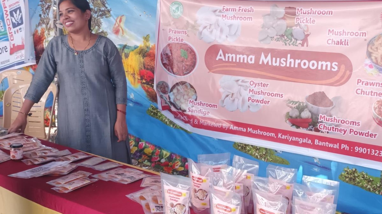 Bland mushroom turns into delicious ‘chakkuli’, ‘chutney pudi’