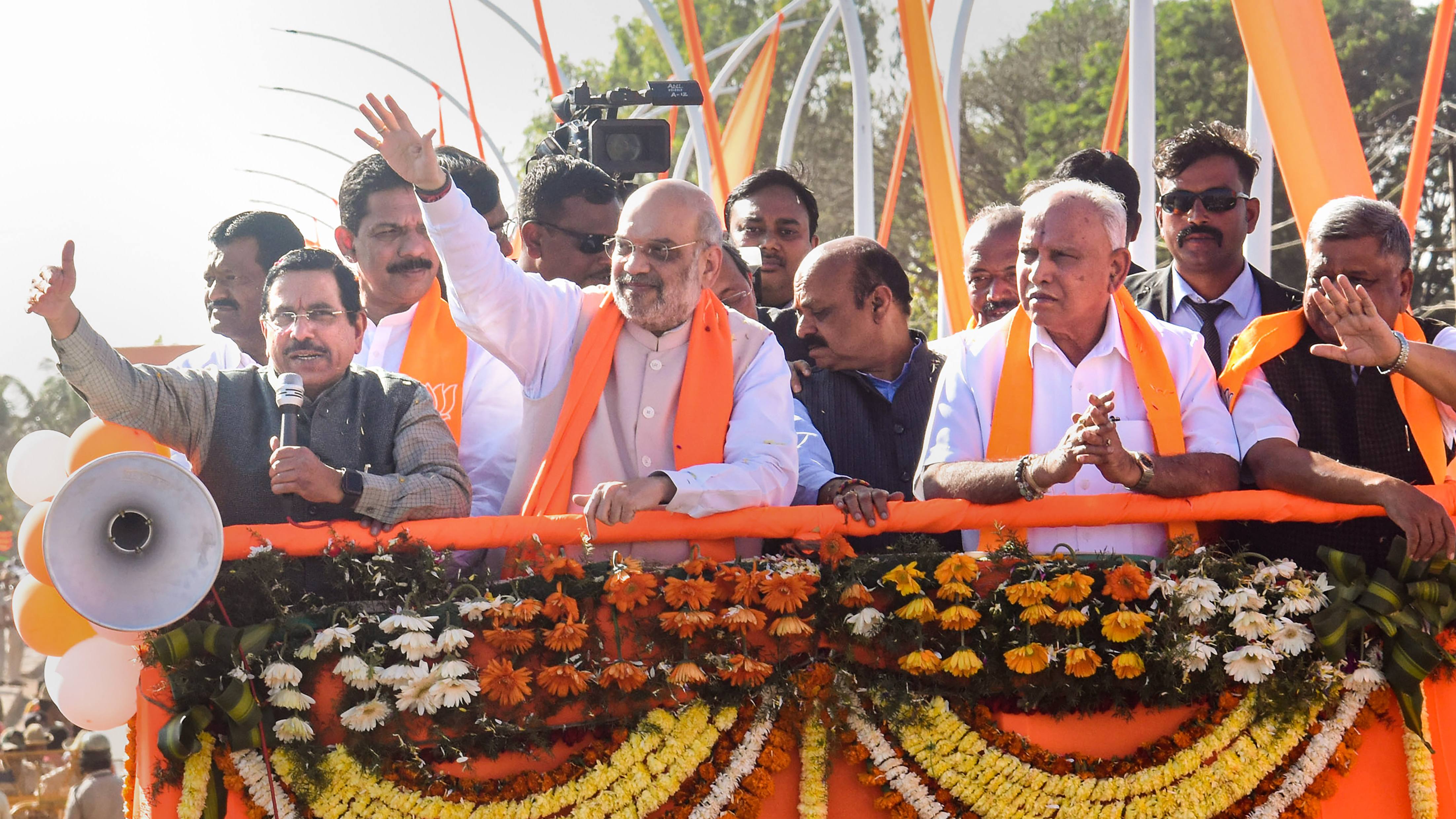 Amit Shah sounds poll bugle in Kittur Karnataka region