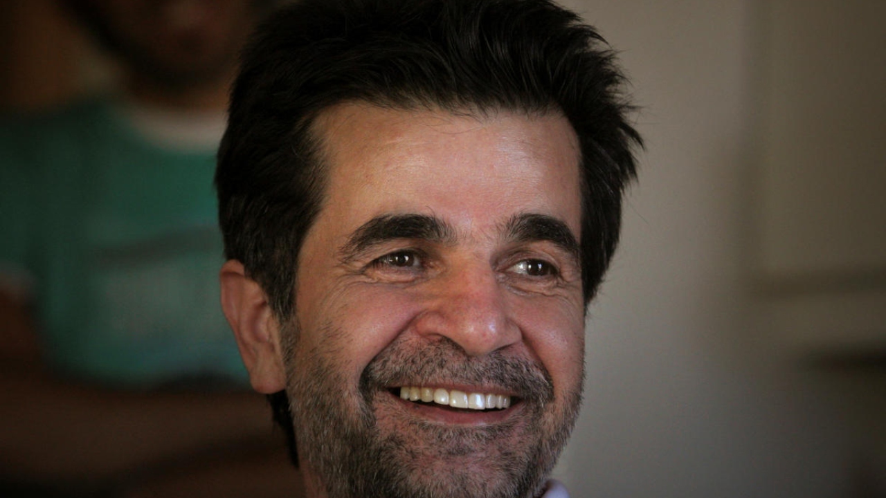 Iranian film director Jafar Panahi starts hunger strike in prison