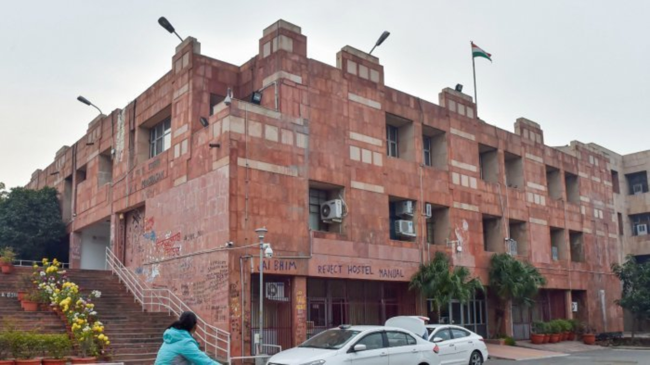 JNUTA organises festival to shed varsity's 'tukde-tukde' image