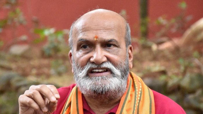 Trap 10 Muslim girls for 1 Hindu girl, says Ram Sene chief Pramod Muthalik