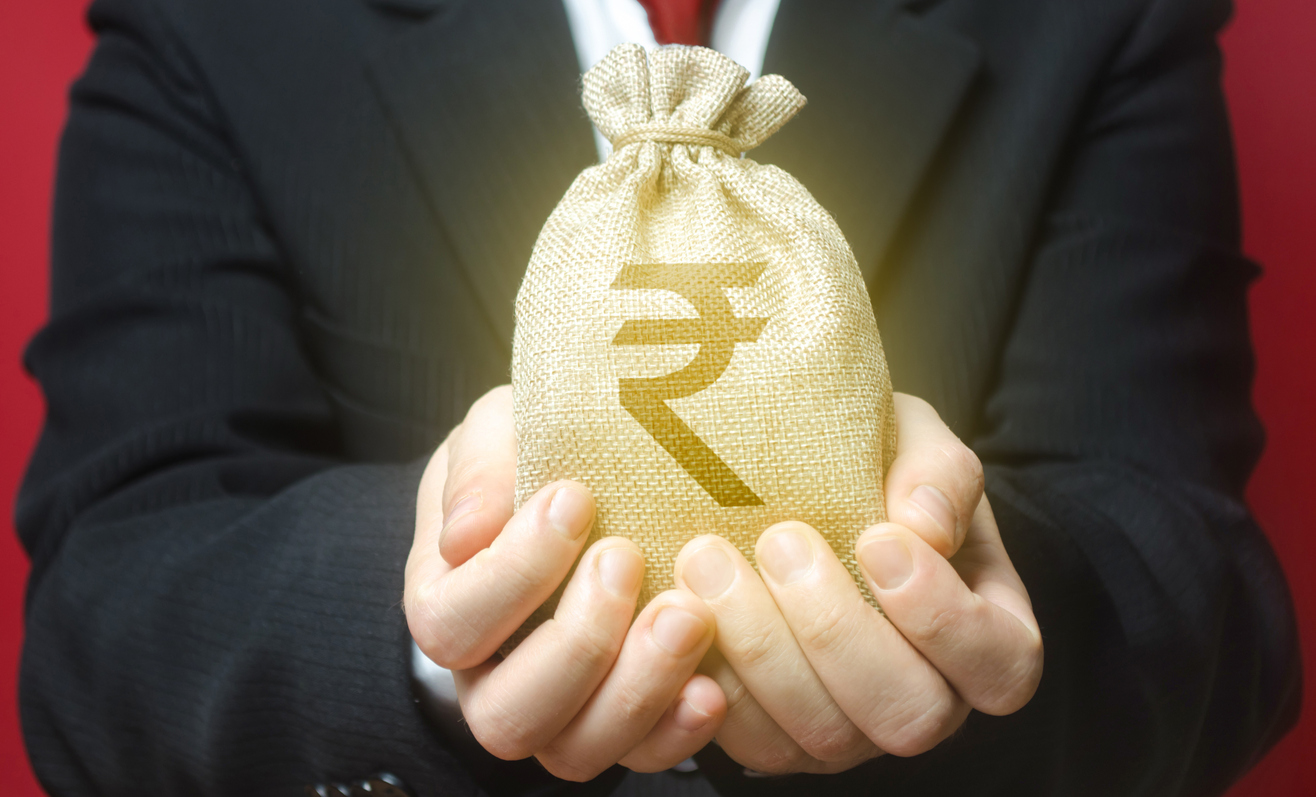 Six reasons to buy a savings insurance plan