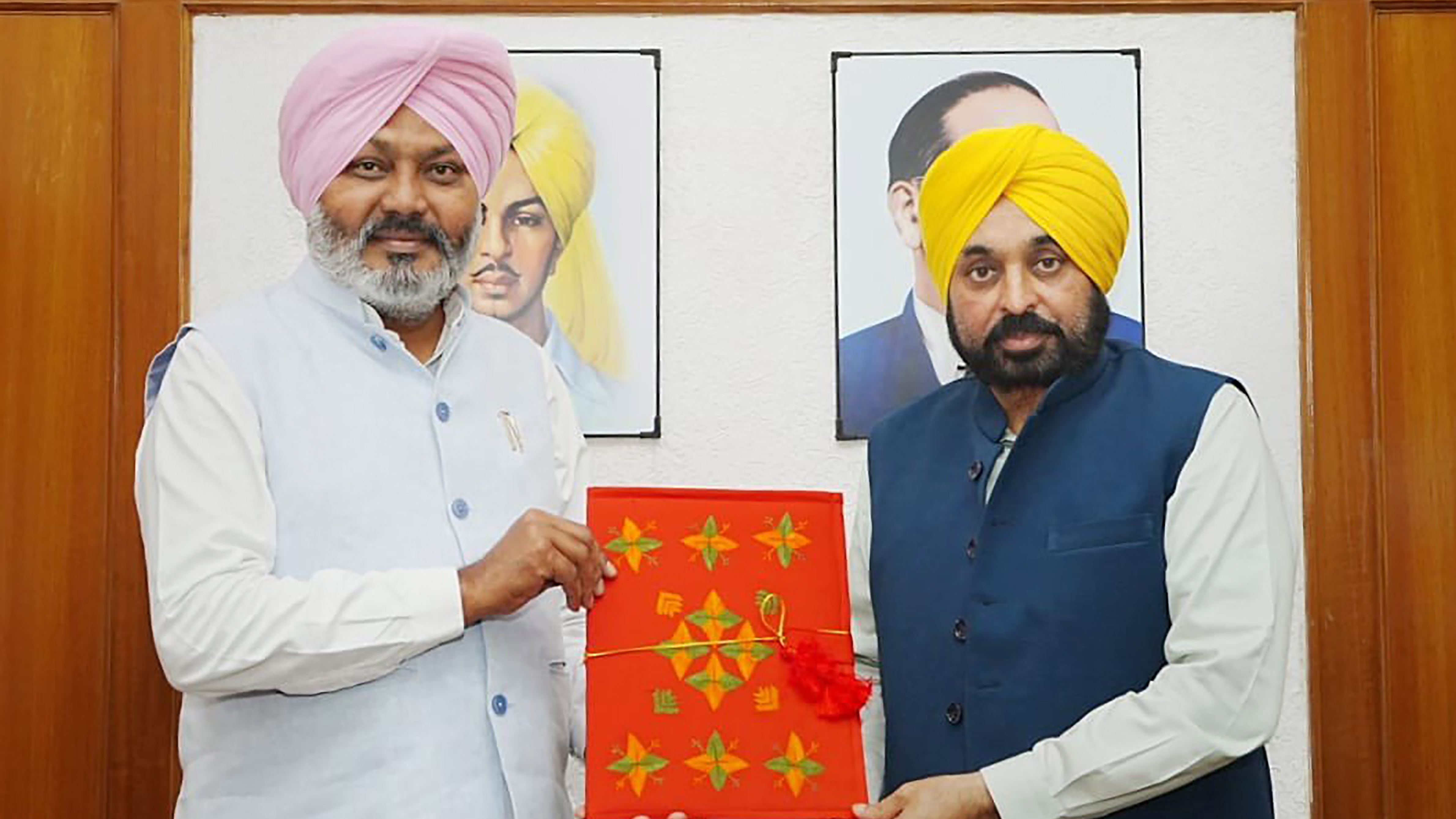 Punjab FM presents Rs 1.96-lakh-cr budget for 2023-24; agri, education health key focus areas budget
