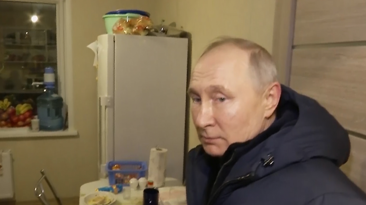 Mariupol's exiled city council blasts visit by 'international criminal' Putin