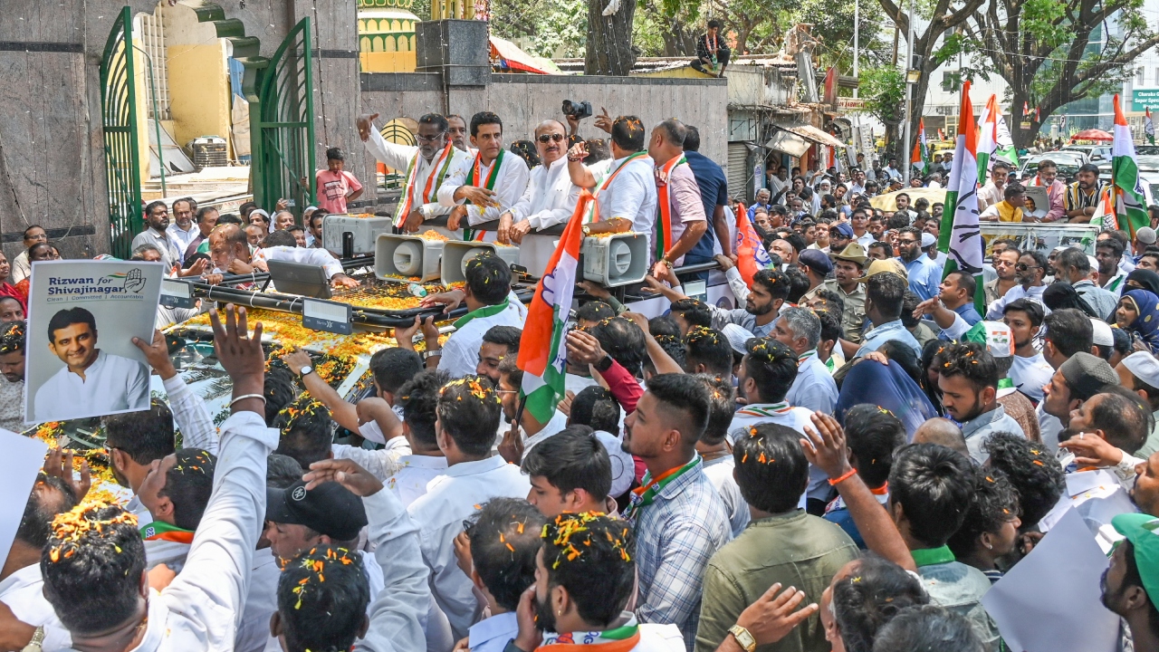 Shivajinagar MLA Rizwan Arshad files nomination amidst much fanfare 