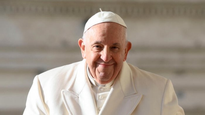 Pope loses verified status on Twitter, US basketball star LeBron James remains