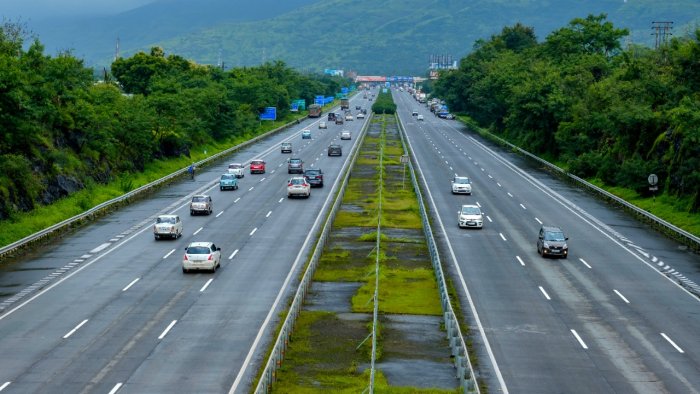 Govt to set up helipads, drone landing facilities on highways