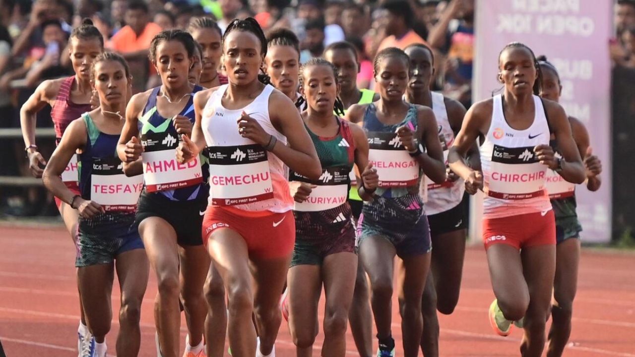 TCS World 10K: Spirited participants turn race into a carnival
