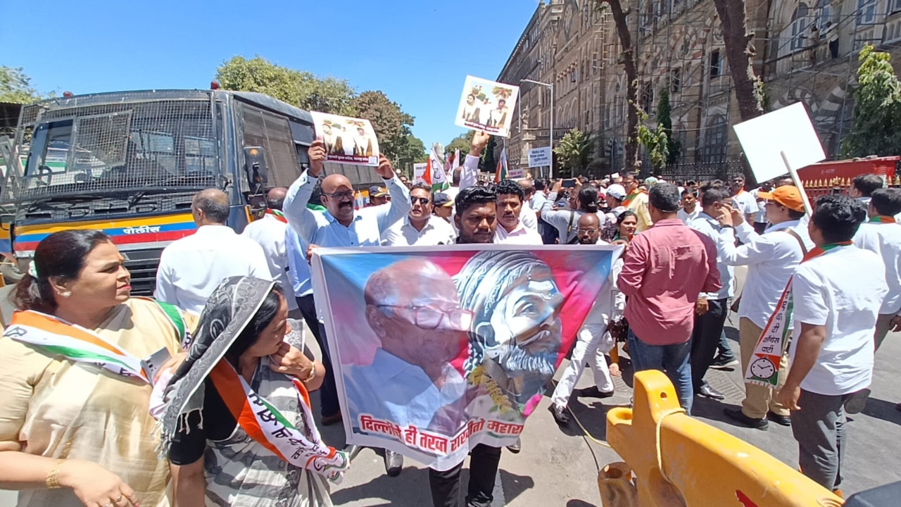 NCP workers protest against BJP leader's 'Aurangzeb's reincarnation' tweet for Sharad Pawar