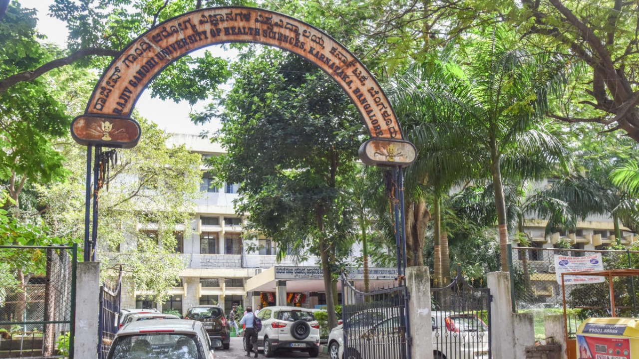 K'taka: RGUHS increases pass percentage