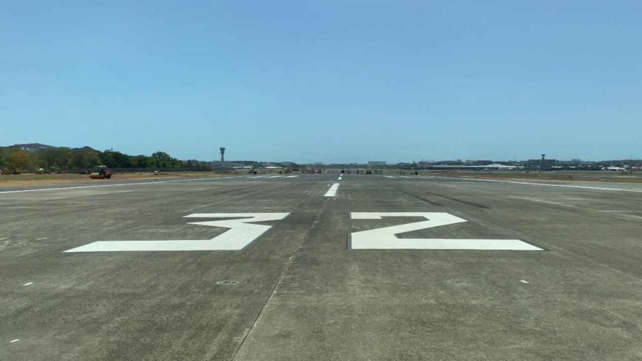 Mumbai's Chhatrapati Shivaji airport completes recarpeting of secondary Runway 14/32