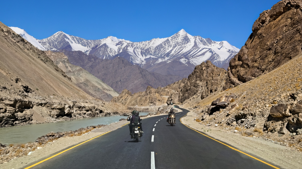Eastern Army Commander flags off Kohima to Kargil Army bike expedition