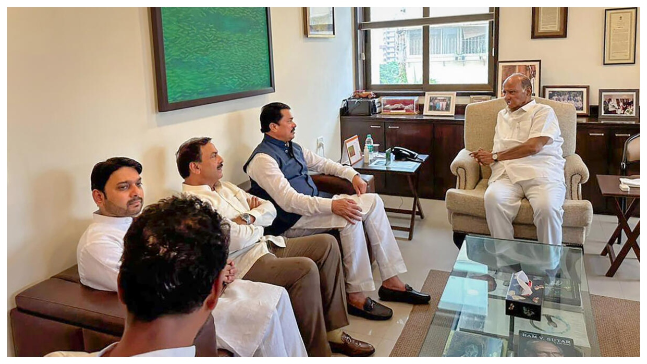 Show number of MLAs supporting you: BJP minister Sudhir Mungantiwar to Sharad Pawar