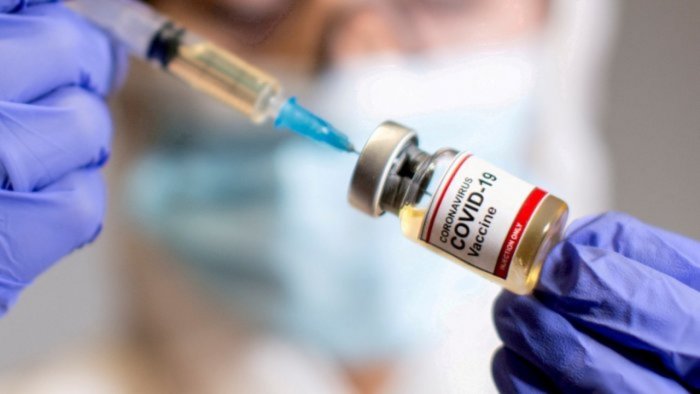 Pfizer considers cost cuts as demand for Covid products falls
