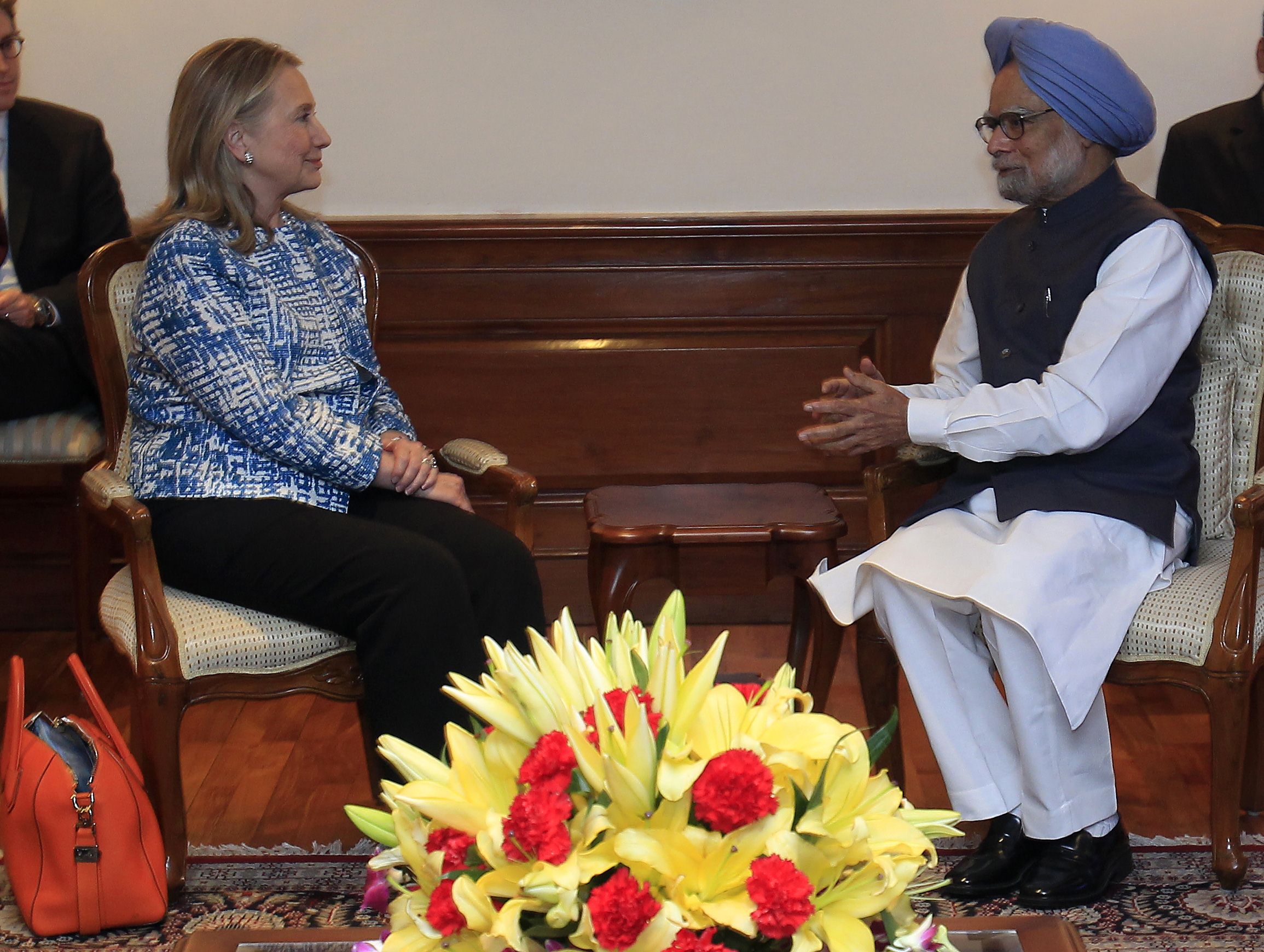 US Secretary of State, Hillary Clinton (L) meets with Indian prime minister Manmohan Singh in New Delhi on May 7, 2012. Clinton arrived in the country on Sunday for a three-day tour during which she was expected to discuss foreign direct investment i...