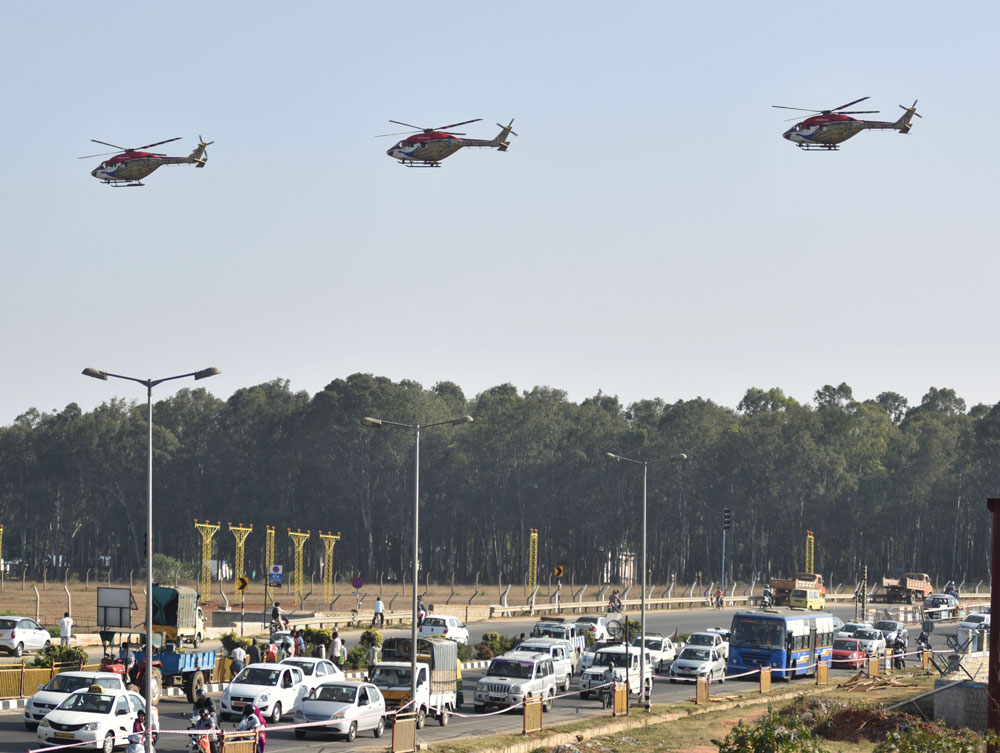 Sarang team practicing for Aero India 2017 at Yelahanka Airbase in Bengaluru on Thursday. DH Photo by B K Janardhan