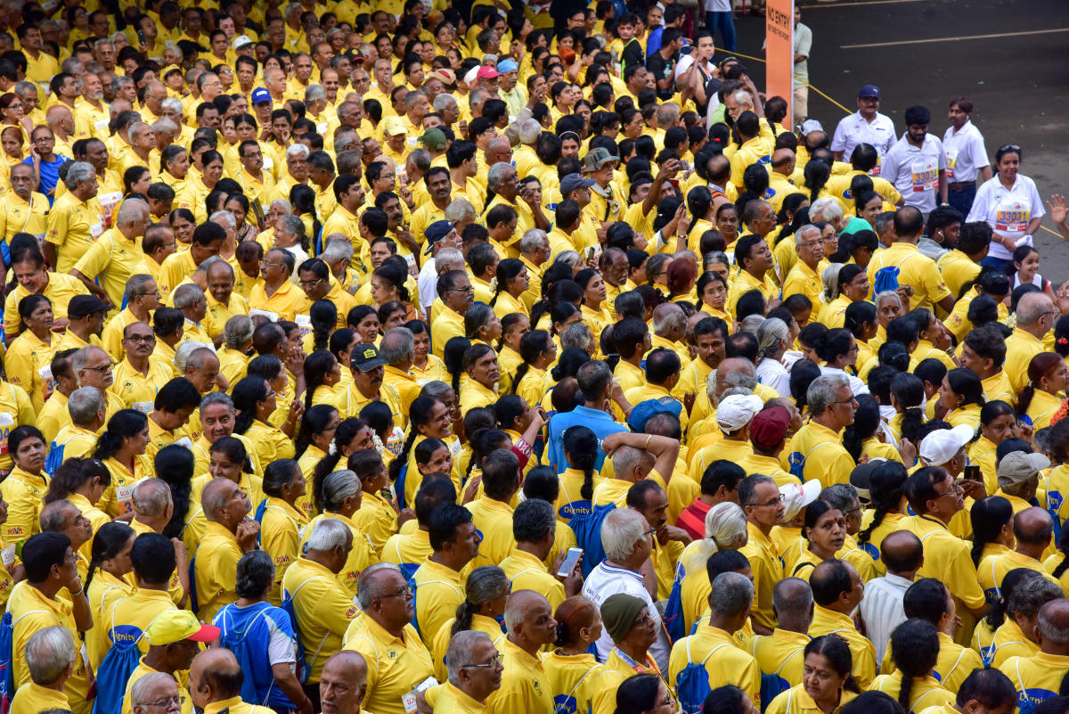 Senior citizens participatein   the TCS world 10K run held at Shree Kanteerava Stadium in Bengaluru on Sunday. DH Photo
