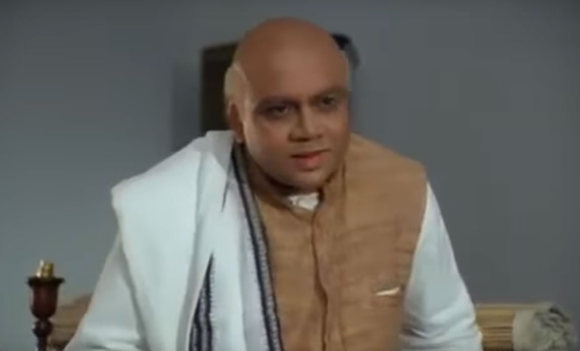 Written by noted author and playwright Vijay Tendulkar, 'Sardar' was a film chronicling the fighting days of Sardar Vallabhbhai Patel, the Iron Man of India, complete with his famous handling of the troubled merger of the Princely states of Kashmir, Junagadh and Hyderabad into India.